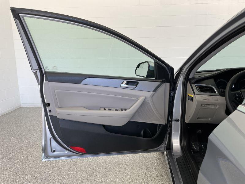 used 2016 Hyundai Sonata Hybrid car, priced at $13,800