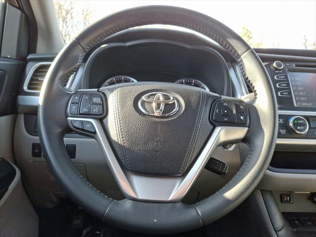 used 2016 Toyota Highlander car, priced at $13,365