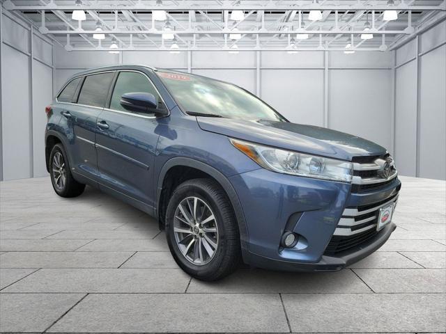 used 2019 Toyota Highlander car, priced at $18,781