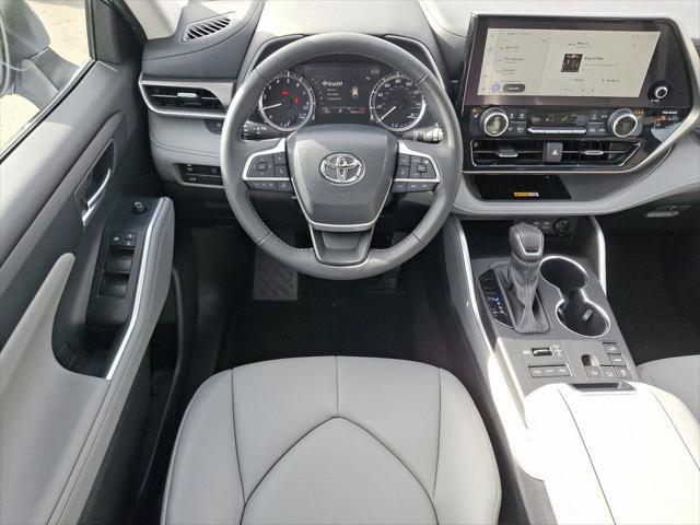 used 2024 Toyota Highlander car, priced at $44,958