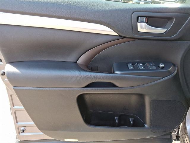 used 2017 Toyota Highlander car, priced at $22,250