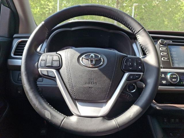 used 2017 Toyota Highlander car, priced at $22,250