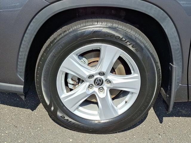 used 2021 Toyota Highlander car, priced at $32,745