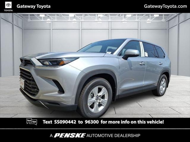new 2025 Toyota Highlander car, priced at $45,477