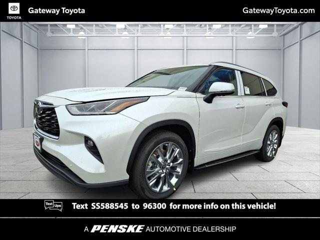 new 2025 Toyota Highlander car, priced at $53,497