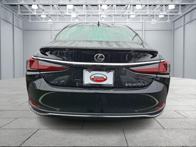 used 2024 Lexus ES 300h car, priced at $42,599
