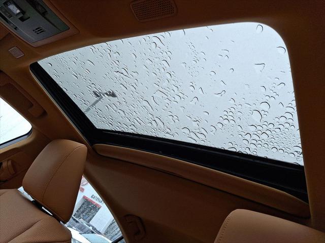 used 2024 Lexus ES 300h car, priced at $42,599