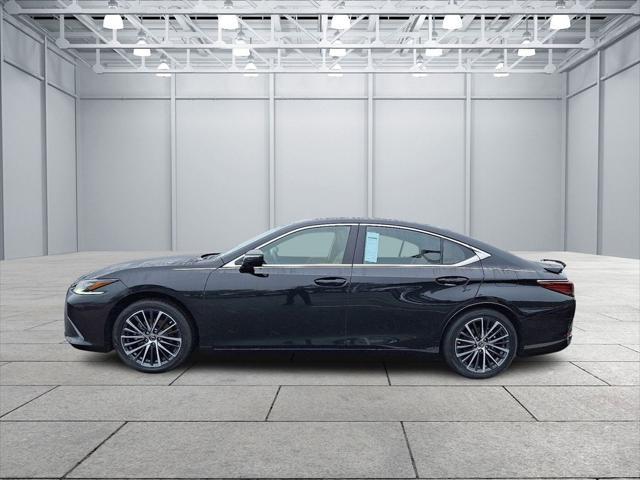 used 2024 Lexus ES 300h car, priced at $42,599