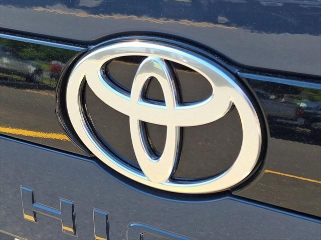 new 2025 Toyota Highlander car, priced at $45,348