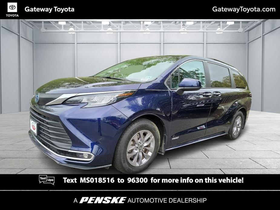 used 2021 Toyota Sienna car, priced at $35,253