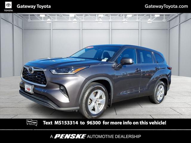 used 2021 Toyota Highlander car, priced at $32,330