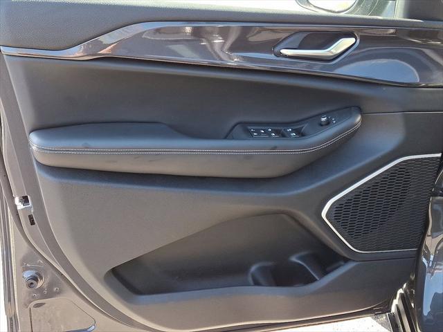 used 2022 Jeep Grand Cherokee car, priced at $32,454