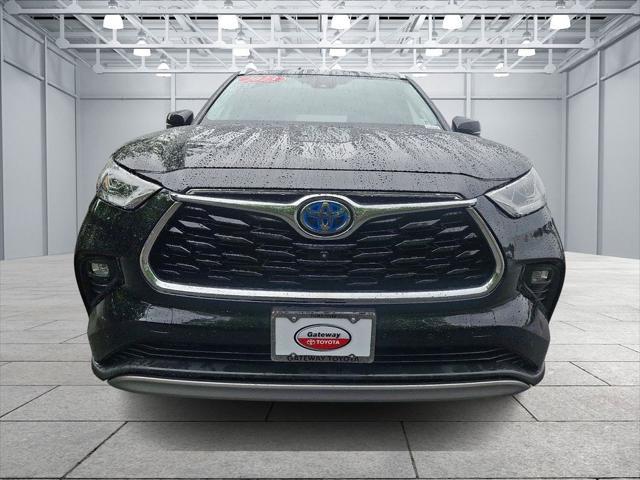 used 2023 Toyota Highlander Hybrid car, priced at $51,743
