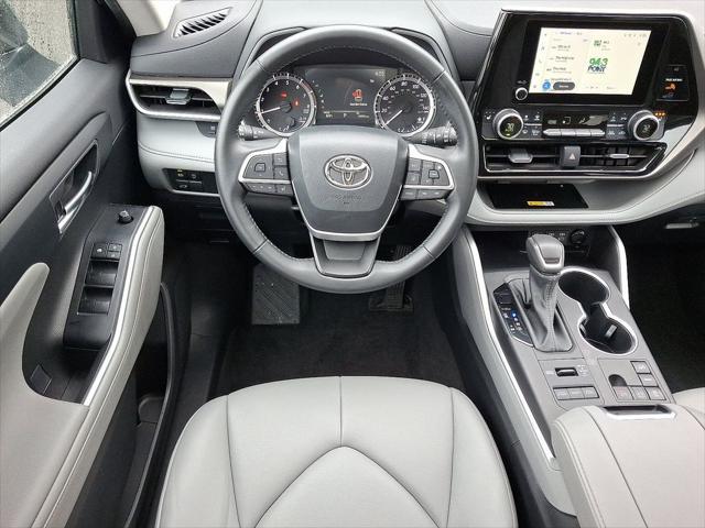 used 2023 Toyota Highlander car, priced at $42,964