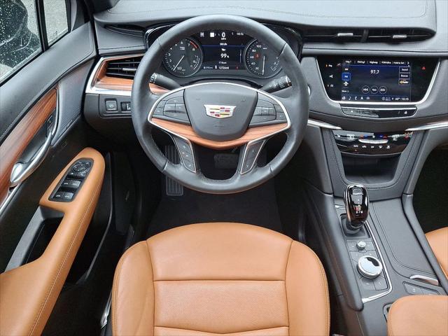 used 2024 Cadillac XT5 car, priced at $47,196