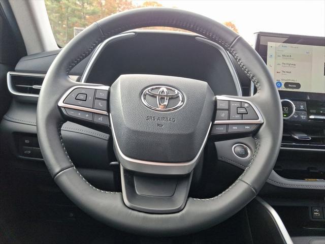 used 2024 Toyota Highlander car, priced at $43,490