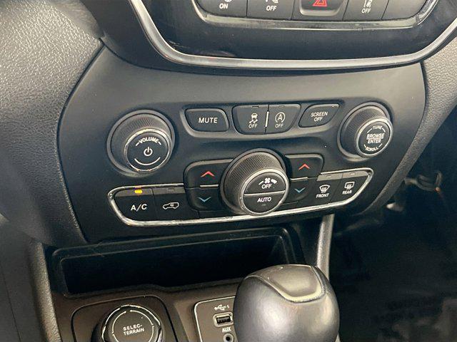 used 2022 Jeep Cherokee car, priced at $24,886
