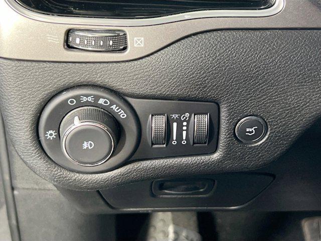 used 2022 Jeep Cherokee car, priced at $24,886