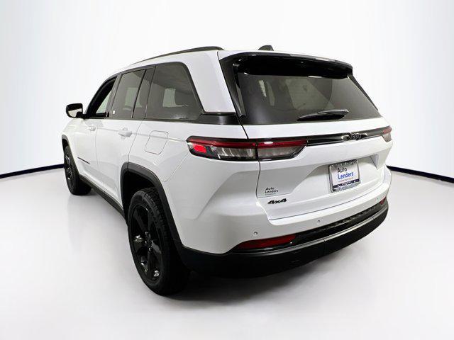 used 2022 Jeep Grand Cherokee car, priced at $30,845