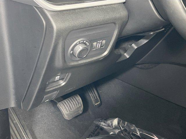 used 2022 Jeep Grand Cherokee car, priced at $30,845