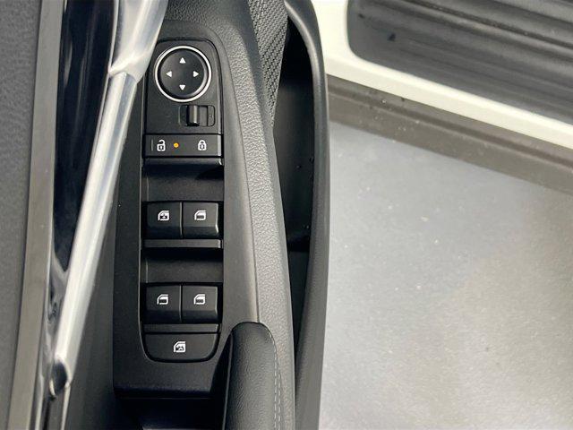 used 2025 Kia Seltos car, priced at $26,504