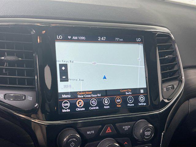 used 2022 Jeep Grand Cherokee car, priced at $27,641