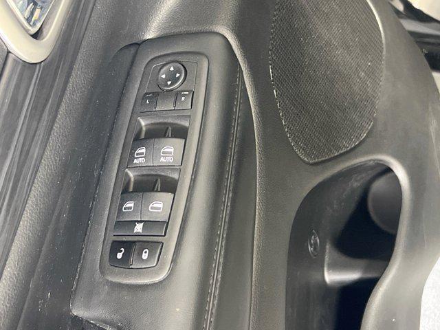 used 2022 Jeep Grand Cherokee car, priced at $27,641