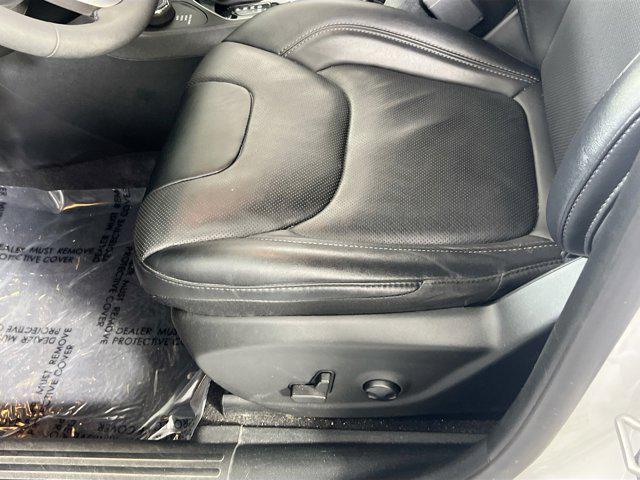 used 2022 Jeep Cherokee car, priced at $25,475