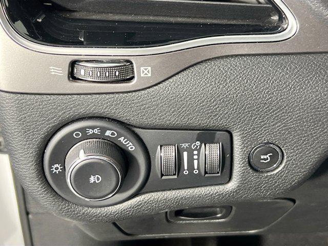 used 2022 Jeep Cherokee car, priced at $25,475