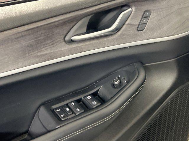 used 2023 Jeep Grand Cherokee car, priced at $33,672