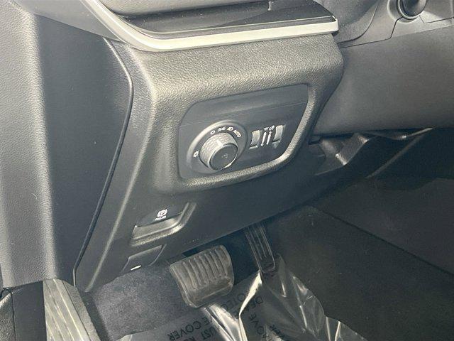 used 2022 Jeep Grand Cherokee car, priced at $29,223