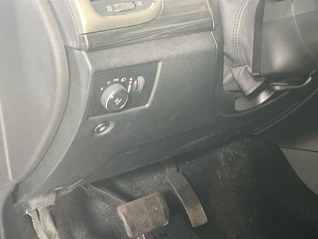 used 2022 Jeep Grand Cherokee car, priced at $27,277