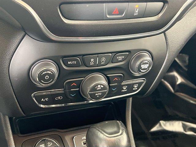 used 2022 Jeep Cherokee car, priced at $24,538