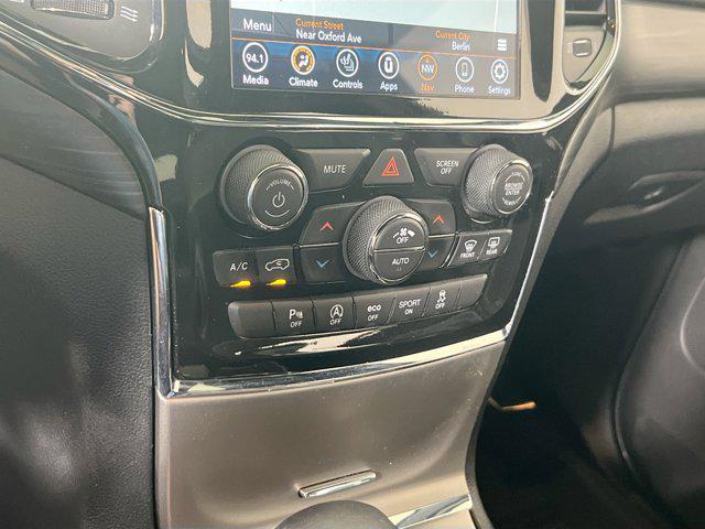 used 2022 Jeep Grand Cherokee car, priced at $30,995