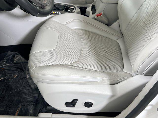 used 2019 Jeep Cherokee car, priced at $18,728