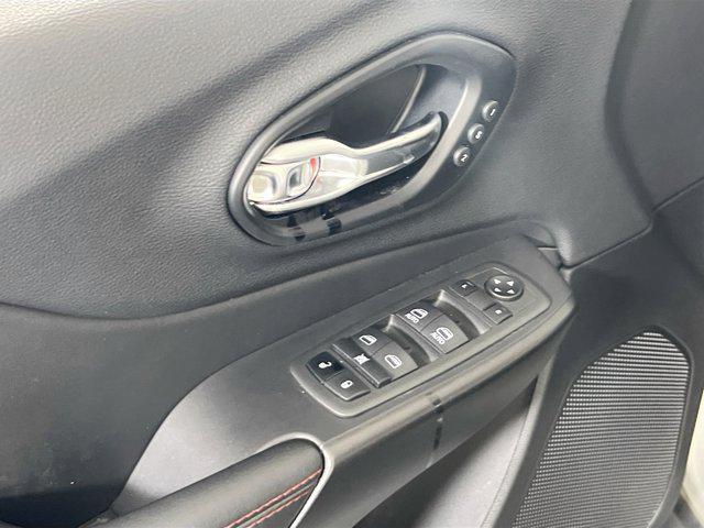 used 2022 Jeep Cherokee car, priced at $24,171