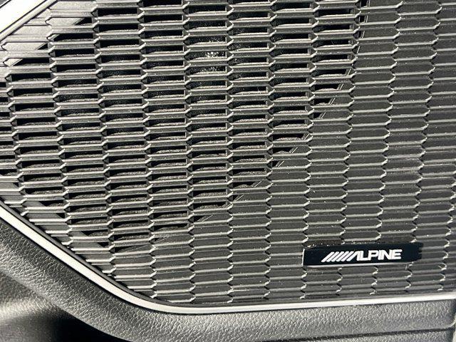 used 2023 Jeep Grand Cherokee car, priced at $35,984