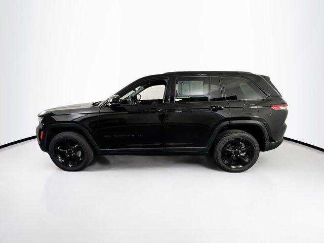 used 2022 Jeep Grand Cherokee car, priced at $31,106