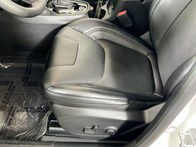 used 2022 Jeep Cherokee car, priced at $25,202