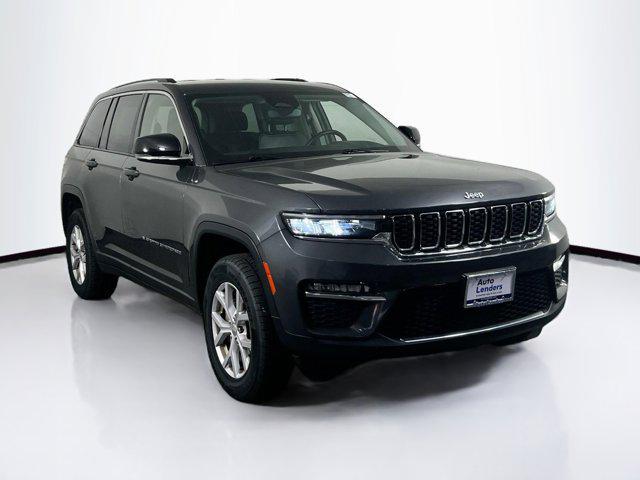 used 2022 Jeep Grand Cherokee car, priced at $29,348