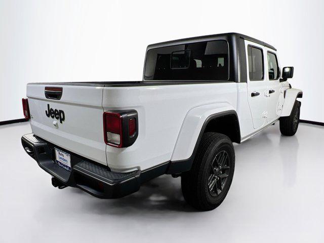 used 2024 Jeep Gladiator car, priced at $41,343