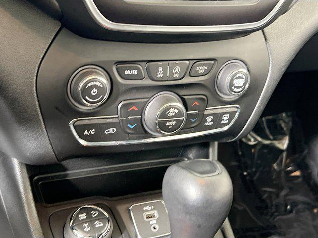 used 2022 Jeep Cherokee car, priced at $24,435