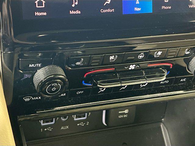 used 2023 Jeep Grand Cherokee car, priced at $34,817