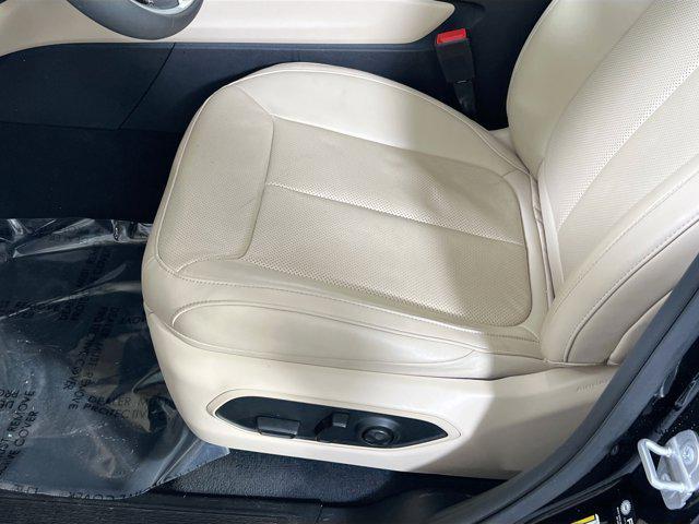 used 2023 Jeep Grand Cherokee car, priced at $34,817