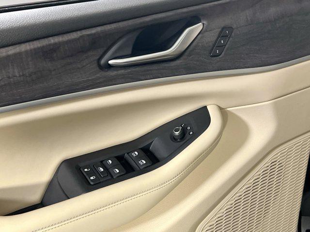 used 2023 Jeep Grand Cherokee car, priced at $34,817