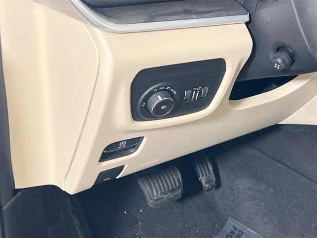 used 2023 Jeep Grand Cherokee car, priced at $34,817