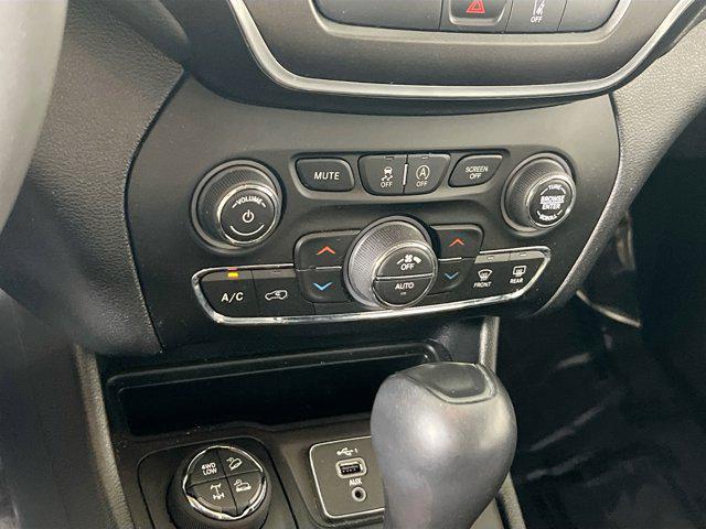 used 2022 Jeep Cherokee car, priced at $25,990