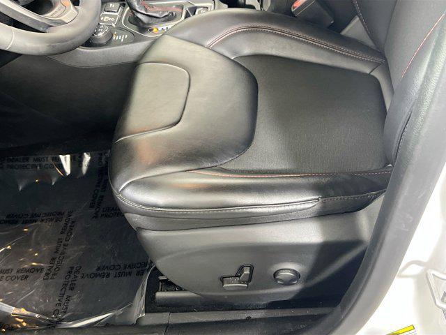 used 2022 Jeep Cherokee car, priced at $25,990