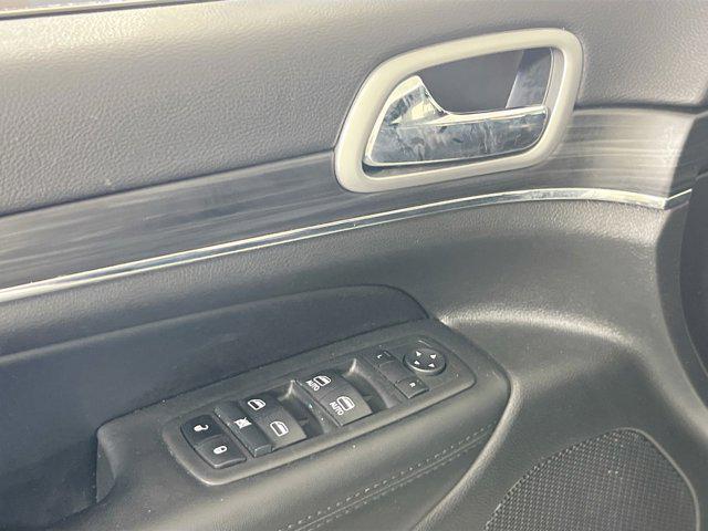 used 2022 Jeep Grand Cherokee car, priced at $28,855