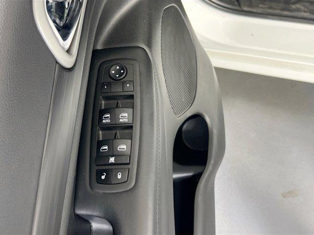 used 2022 Jeep Grand Cherokee car, priced at $26,094